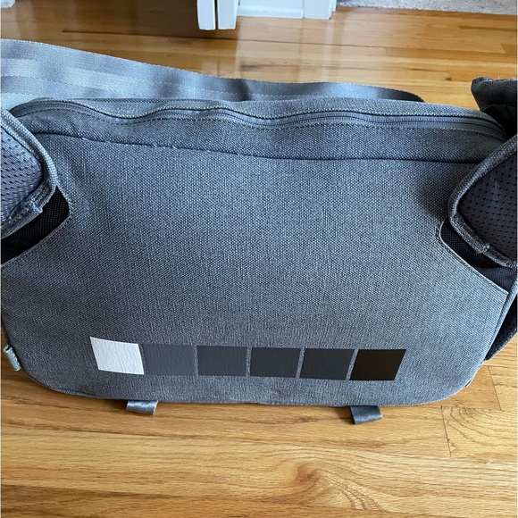 Incase Ari Marcopoulos Camera Bag - Picture 3 of 11